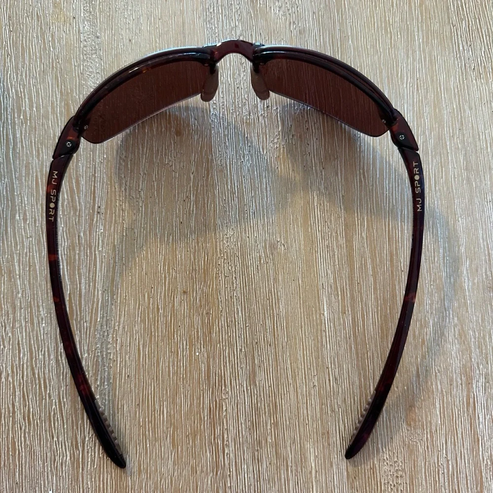 Stylish Brown Sunglasses - Picture 3 of 11